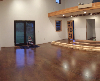 Loft with stained concrete Loft with stained concrete